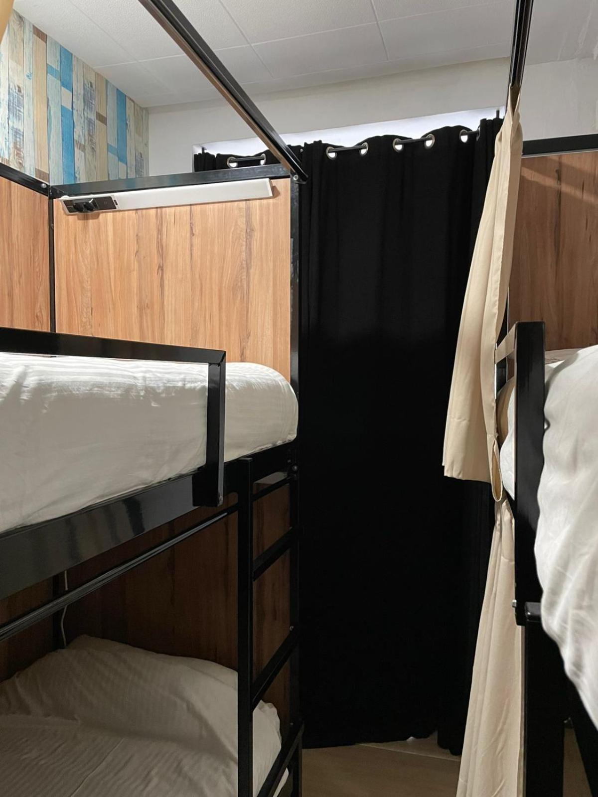 Casa Letran Guesthouse Малага Экстерьер фото